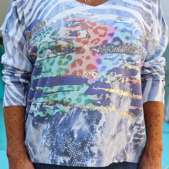 NWT Look Mode Zebra Print Slash Sweater in Blue - Picture 5 of 5